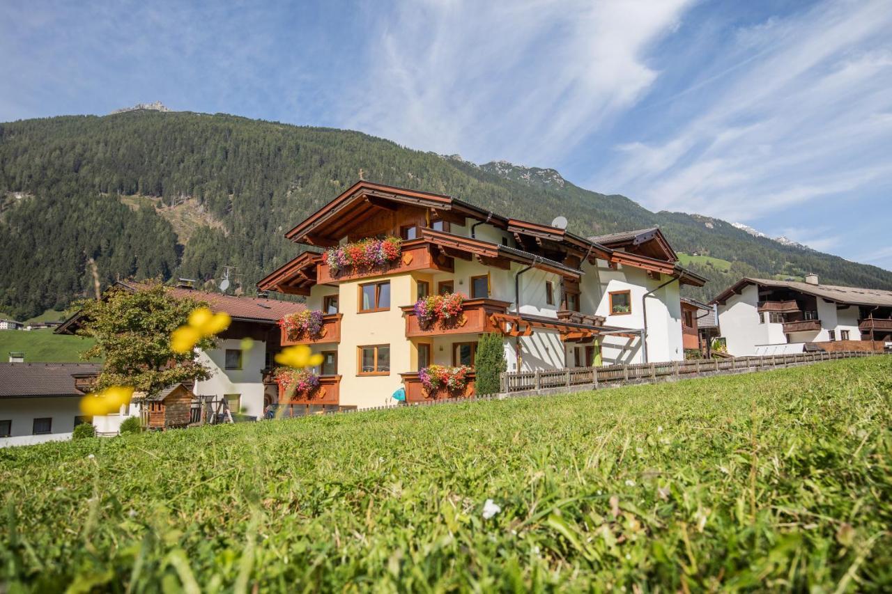 Haus Rosmarie Leilighet Neustift im Stubaital Eksteriør bilde